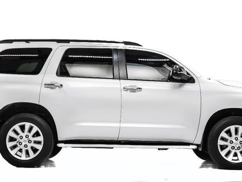 Used 2011 Toyota Sequoia Platinum RWD image 5