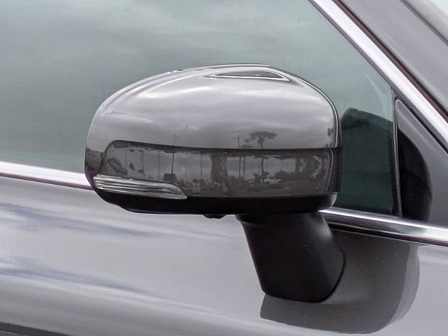 Used 2023 Volvo XC60 B5 Plus FWD image 12