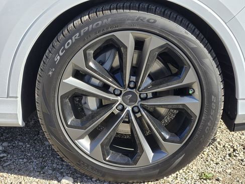New 2026 Audi Q7 3.0T Prestige image 16