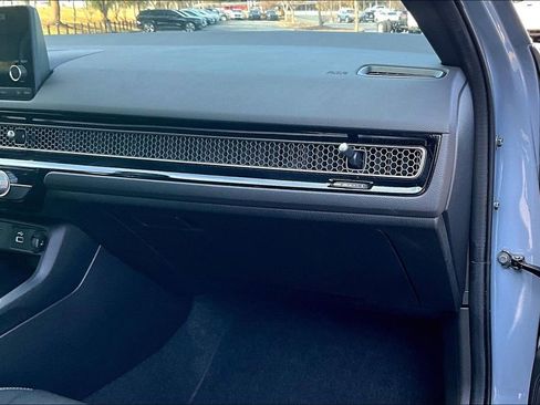 Used 2022 Honda Civic Sport image 16