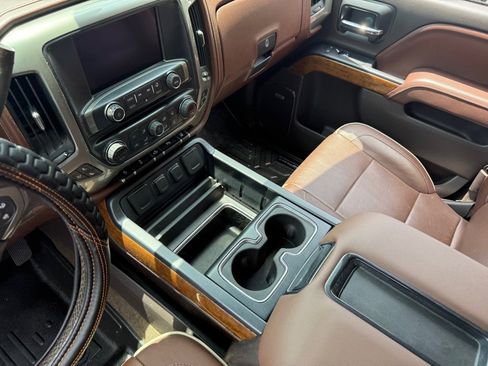 Used 2015 Chevrolet Silverado 1500 High Country w/ High Country Premium Package image 50