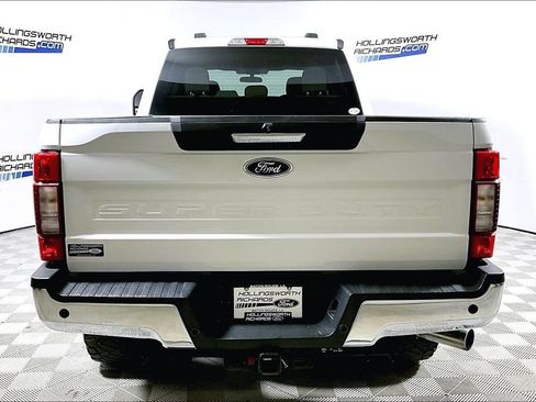 Used 2022 Ford F250 XLT w/ XLT Premium Package AWD/4WD image 4