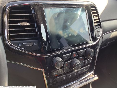 Used 2020 Jeep Grand Cherokee Limited RWD image 10
