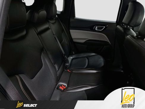 Used 2023 Jeep Compass Limited AWD/4WD image 29