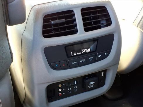 Used 2017 Honda Pilot Touring image 5