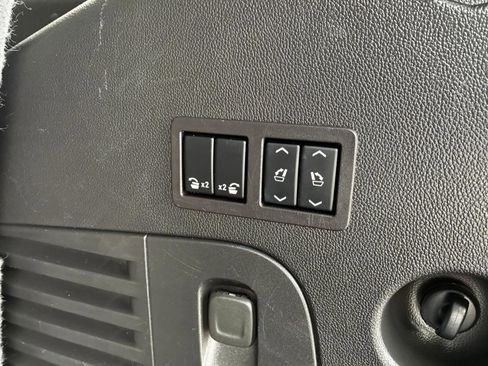 Used 2019 Chevrolet Tahoe LT w/ Luxury Package image 34