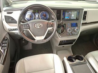 Used 2015 Toyota Sienna XLE video 2