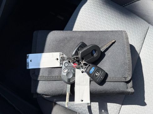 Used 2017 Ford Escape SE w/ Equipment Group 201A FWD image 35