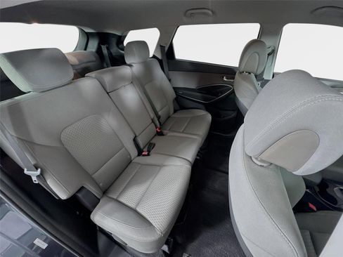 Used 2019 Hyundai Santa Fe XL SE FWD image 26