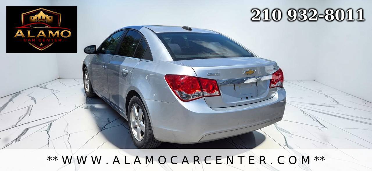 Used 2015 Chevrolet Cruze LT FWD image 3