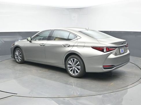 Used 2021 Lexus ES 250 w/ Premium Package image 6