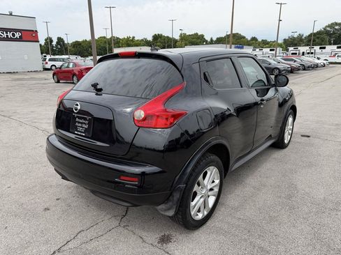 Used 2014 Nissan Juke SV w/ Navigation Package FWD image 3