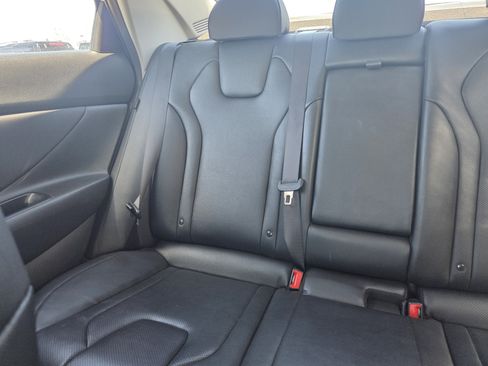 Used 2024 Hyundai Elantra Limited FWD image 12
