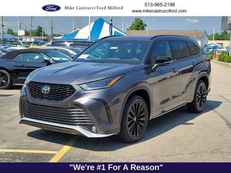 Used 2024 Toyota Highlander XSE FWD video 1