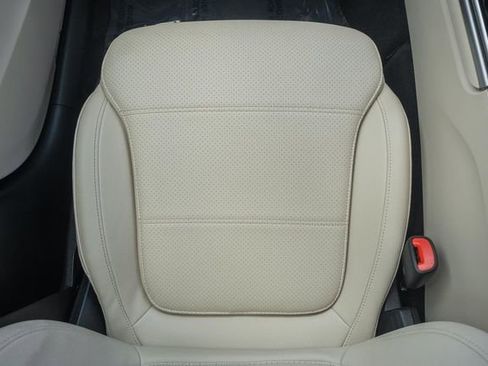 Certified 2025 Mercedes-Benz C 300 4MATIC Sedan image 30