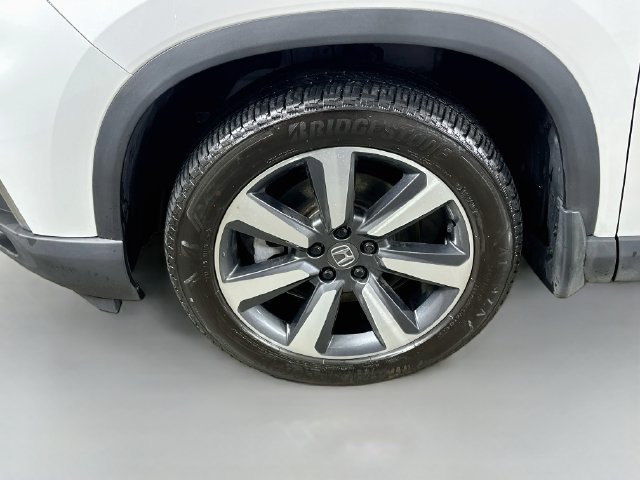 Certified 2024 Honda Pilot Touring image 16