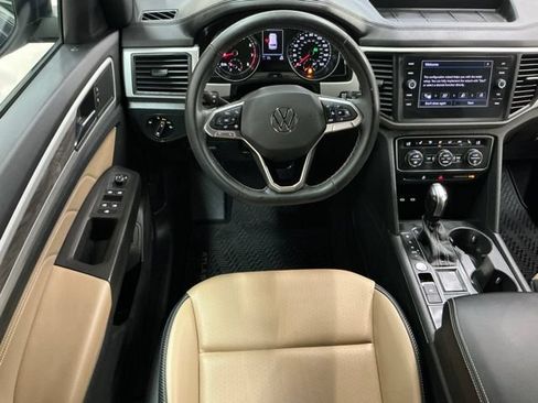 Used 2021 Volkswagen Atlas Cross Sport SE FWD image 12