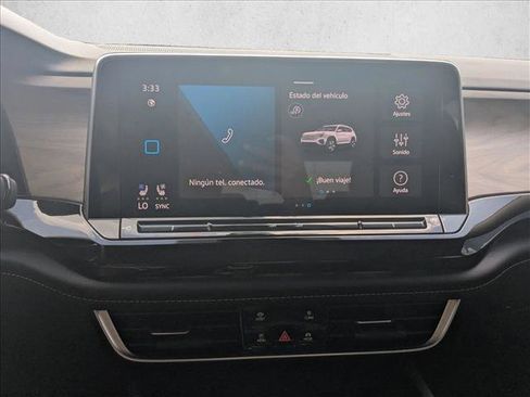 Used 2025 Volkswagen Atlas SE FWD image 12
