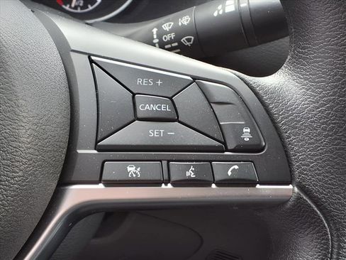 Used 2024 Nissan Sentra SV FWD image 21