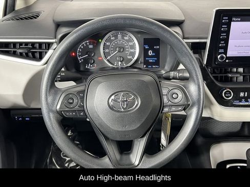 Used 2021 Toyota Corolla LE image 7