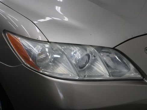 Used 2007 Toyota Camry LE FWD image 23