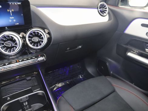 Used 2024 Mercedes-Benz GLA 35 AMG 4MATIC image 36