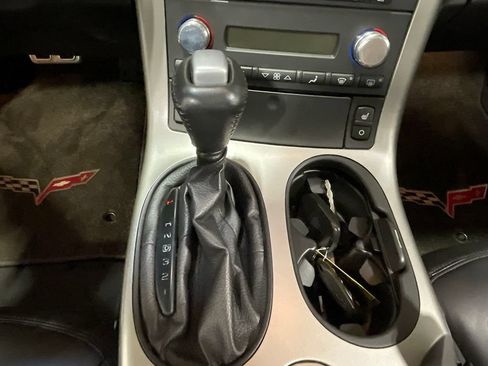 Used 2005 Chevrolet Corvette Coupe w/ Preferred Equipment Group RWD image 68
