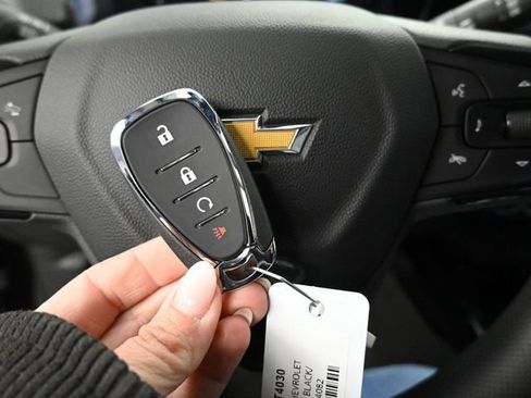 New 2026 Chevrolet Trax LT w/ Driver Confidence Package image 32