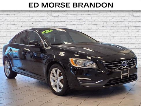 Used 2016 Volvo S60 T5 Premier w/ Climate Package image 6