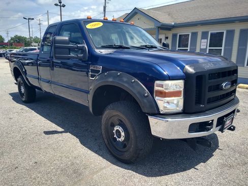 Used 2008 Ford F250 FX4 AWD/4WD image 3