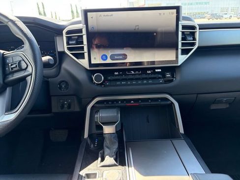 Used 2025 Toyota Sequoia SR5 w/ SR5 Premium Package AWD/4WD image 18
