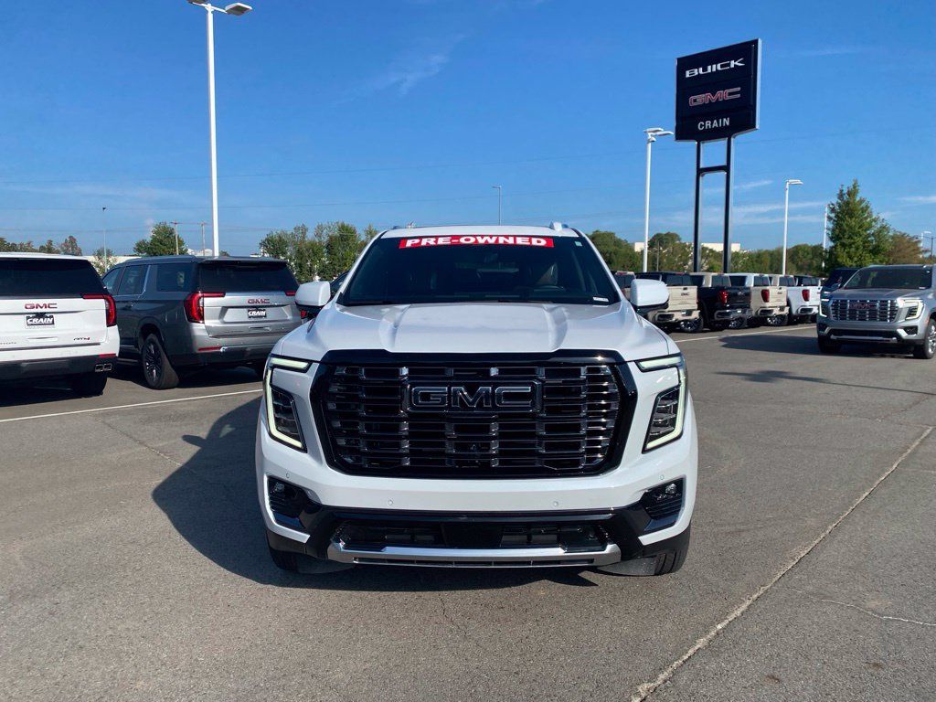 Used 2026 GMC Yukon Denali Ultimate AWD/4WD image 2