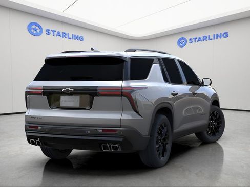 New 2026 Chevrolet Traverse LT w/ Enhanced Driving Package FWD image 3