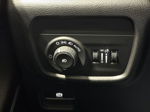 New 2026 Jeep Grand Cherokee Limited AWD/4WD image 19
