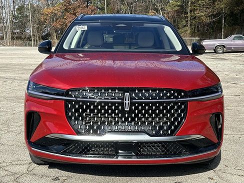 New 2026 Lincoln Nautilus Reserve image 2