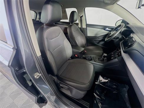 Used 2022 Volkswagen Taos SE image 29