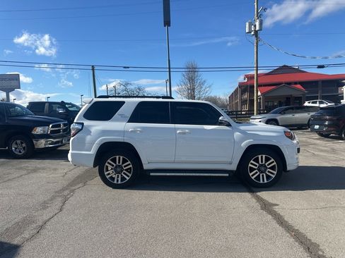 Used 2022 Toyota 4Runner TRD Sport image 4