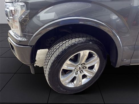 Used 2019 Ford F150 Platinum w/ Equipment Group 701A Luxury image 22