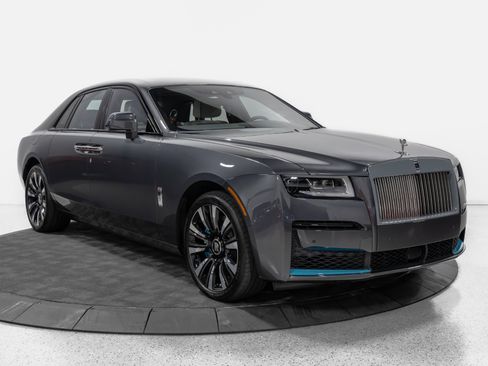 Used 2024 Rolls-Royce Ghost AWD/4WD image 13