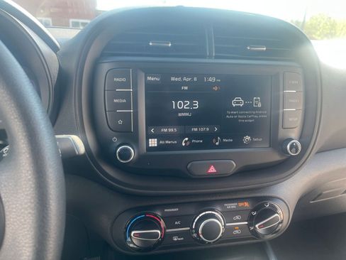 Used 2025 Kia Soul LX w/ LX Technology Package image 17