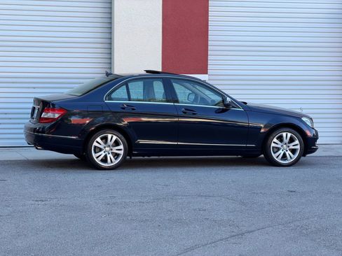 Used 2008 Mercedes-Benz C 300 Sedan image 4