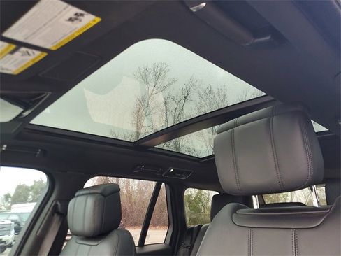 Used 2022 Land Rover Range Rover Westminster Edition image 30