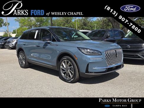 Used 2023 Lincoln Corsair FWD w/ Equipment Group 101A image 1