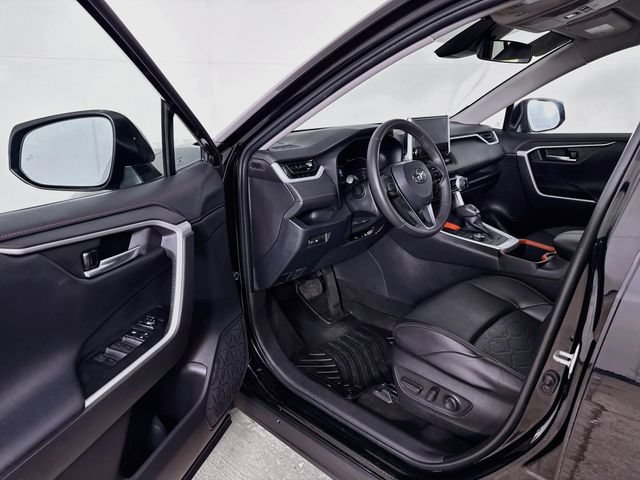Used 2023 Toyota RAV4 Adventure AWD/4WD image 4