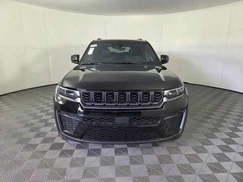 New 2026 Jeep Grand Cherokee L 2WD image 3