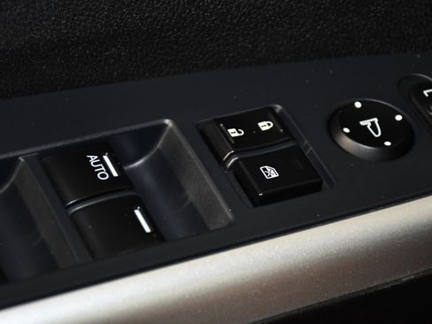 Used 2015 Honda CR-V Touring image 33