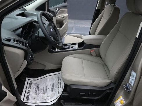 Used 2018 Ford Escape SE image 13