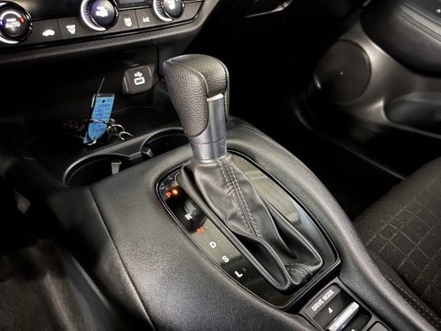 Used 2023 Honda HR-V LX image 25