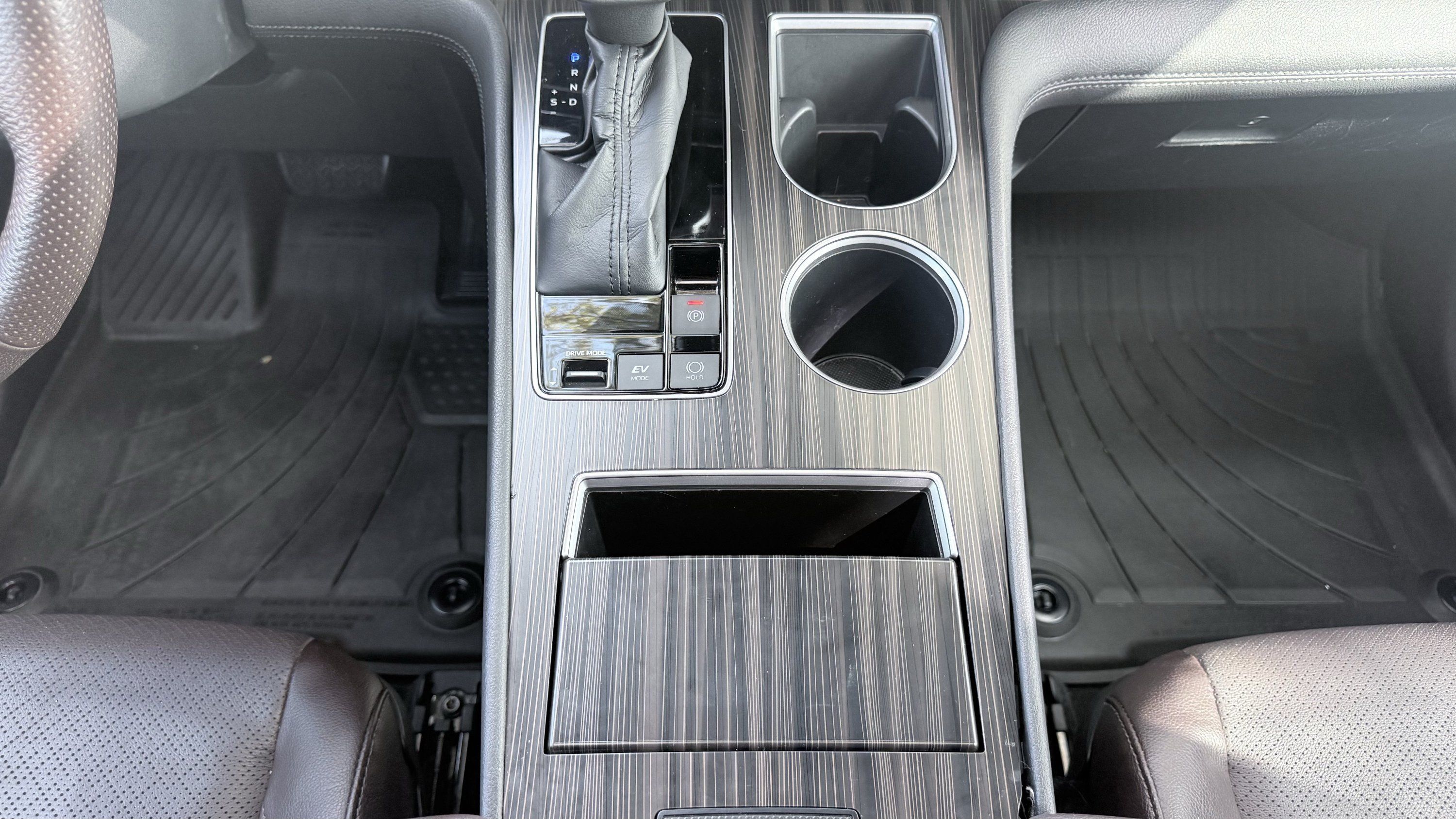 Used 2022 Toyota Sienna Platinum FWD image 54