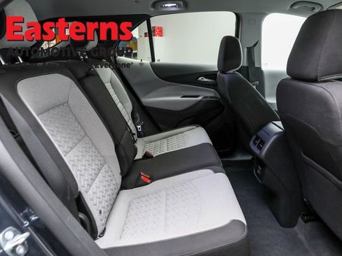 Used 2023 Chevrolet Equinox LT w/ Driver Convenience Package image 22